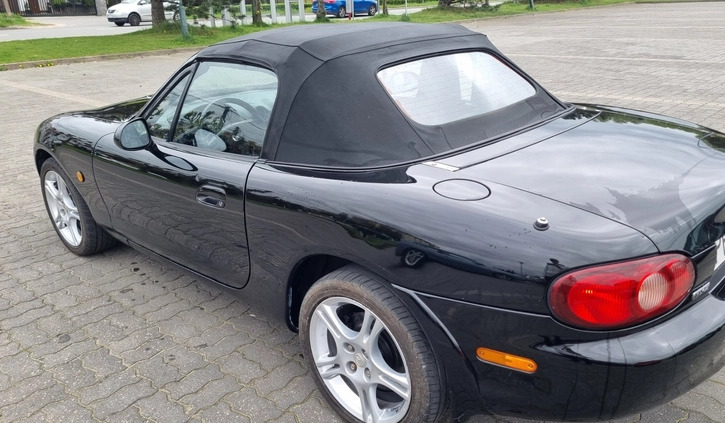 Mazda MX-5 cena 29999 przebieg: 200000, rok produkcji 2001 z Opatów małe 154